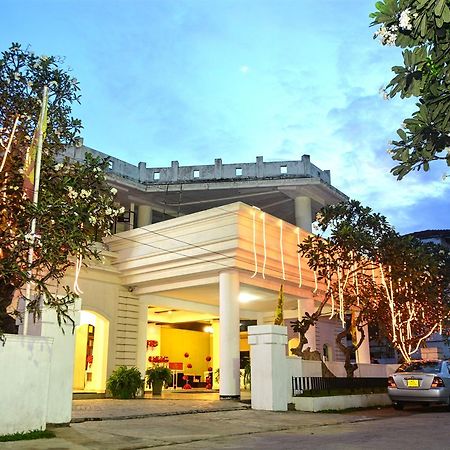 Rainbow Beach Hotel Negombo Eksteriør billede